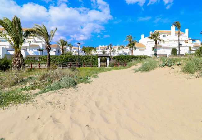 Апартаменты на Марбелья / Marbella - Los Monteros Palm Beach - sea & pool views