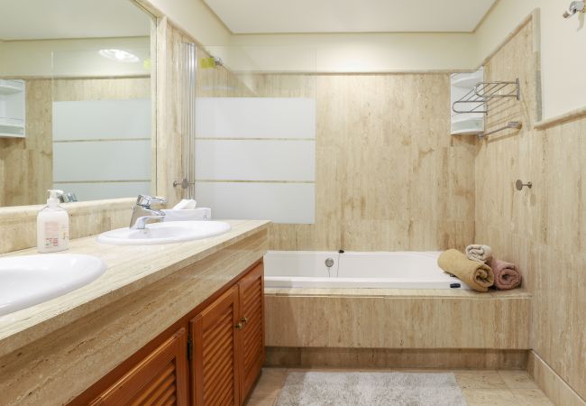 Апартаменты на Marbella - Los Monteros Palm Beach - sea & pool views Апартаменты на Marbella - Los Monteros Palm Beach - sea & pool views
