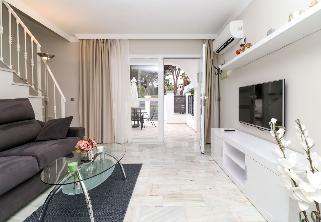 Таунхаус на Марбелья / Marbella - Bright townhouse -great onsite facilities
