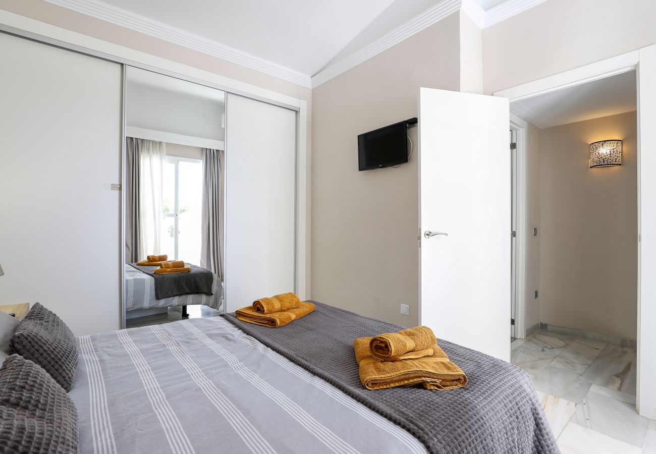 Таунхаус на Марбелья / Marbella - Cabopino Resort Townhouse | Pools & Amenities