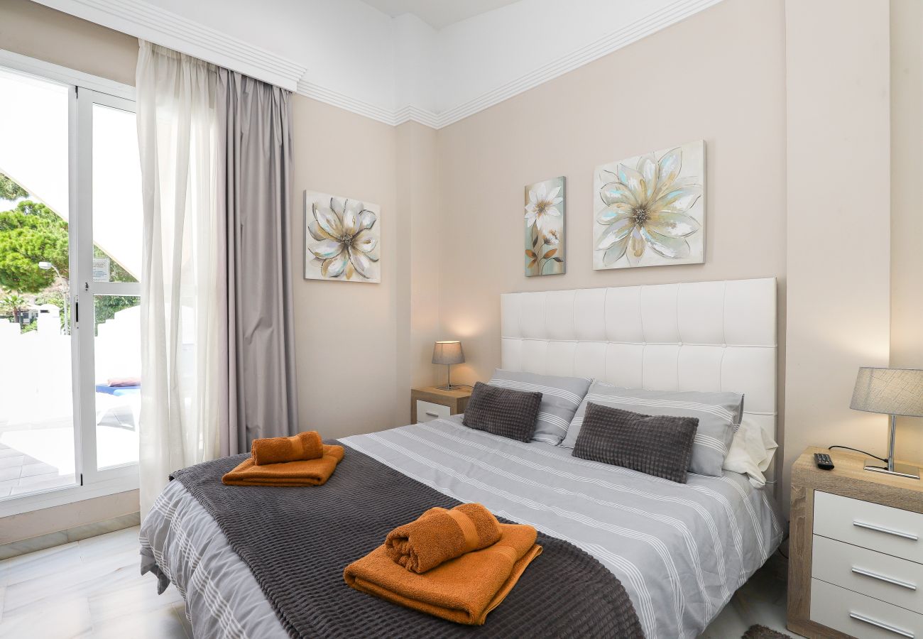 Таунхаус на Марбелья / Marbella - Cabopino Resort Townhouse | Pools & Amenities
