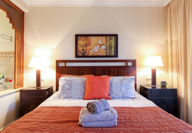Апартаменты на Mijas Costa - Holiday luxury at Malibu Mansions, private hot tub