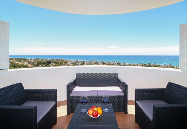 Квартира-студия на Марбелья / Marbella - Renovated studio in Elviria, fantastic sea views