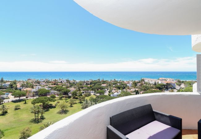 Квартира-студия на Марбелья / Marbella - Renovated studio in Elviria, fantastic sea views