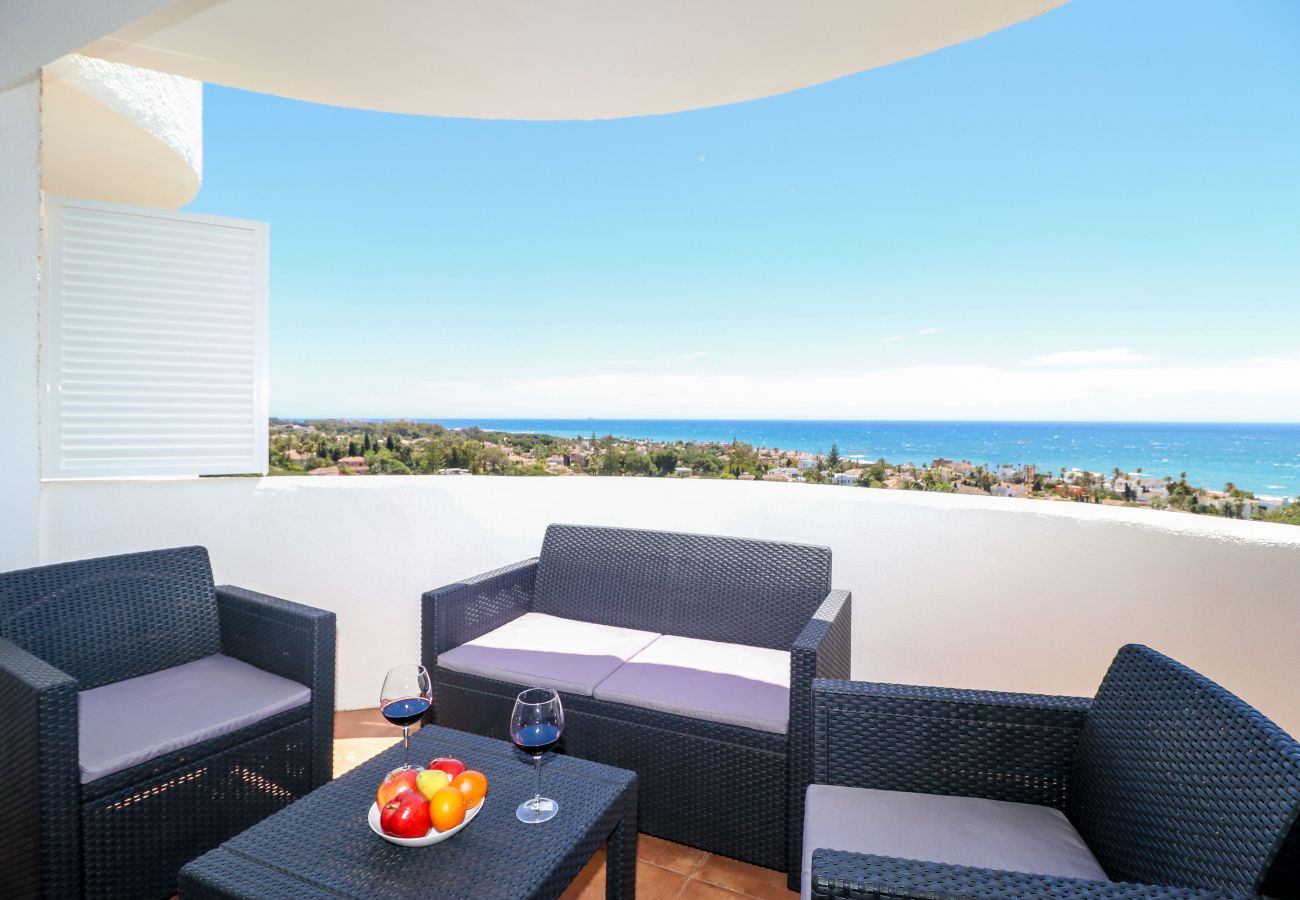 Квартира-студия на Марбелья / Marbella - Renovated studio in Elviria, fantastic sea views