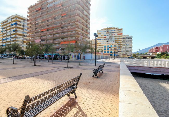 Квартира-студия на Фуэнхирола / Fuengirola - Los Boliches studio with sea views by the beach