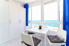 Квартира-студия на Фуэнхирола / Fuengirola - Los Boliches studio with sea views by...