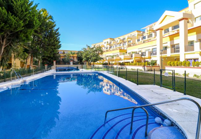 Квартира-студия на Марбелья / Marbella - Deluxe studio with huge terrace - Romana Playa beachfront