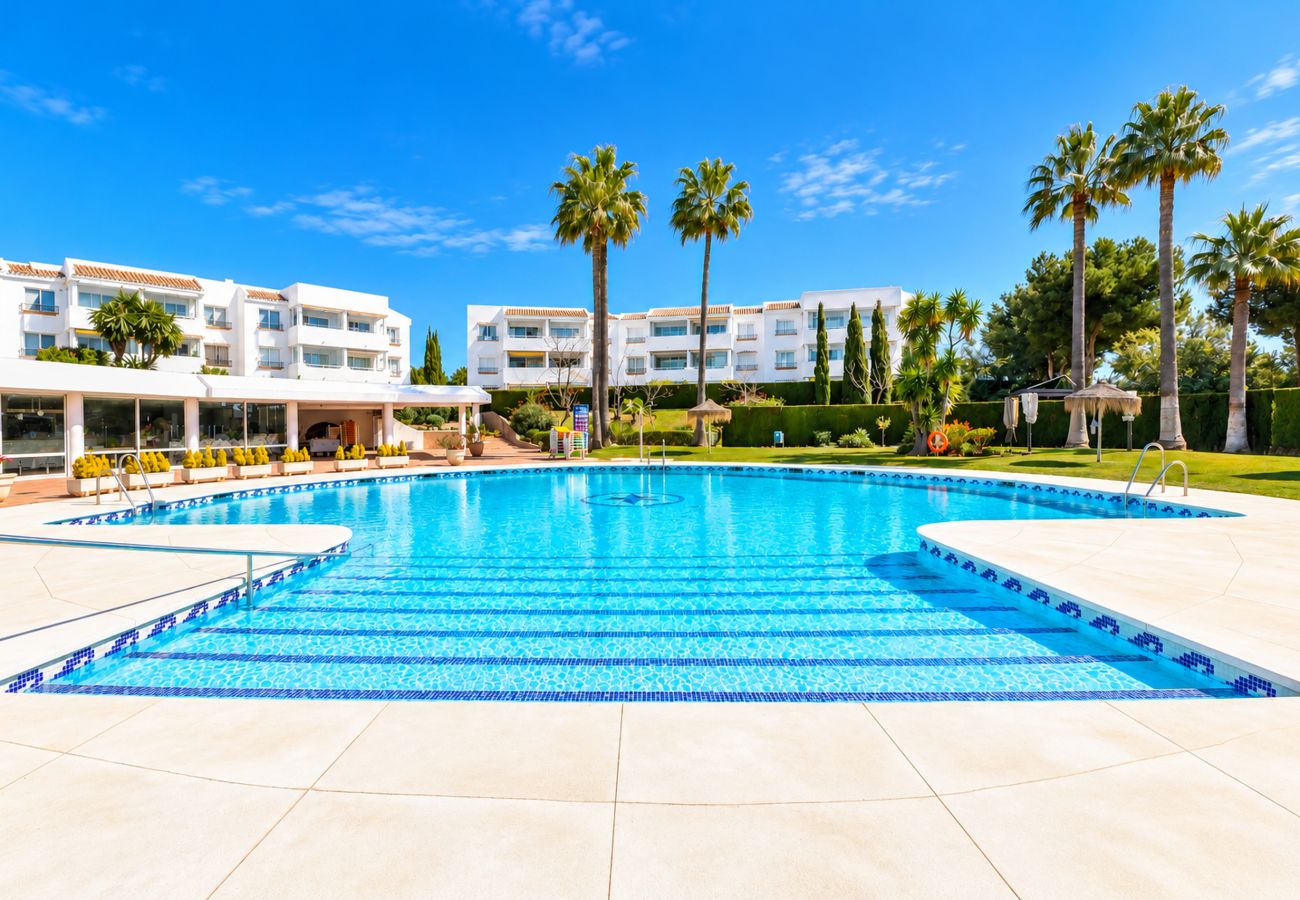 Апартаменты на Mijas Costa - Apartment with garden and seaview