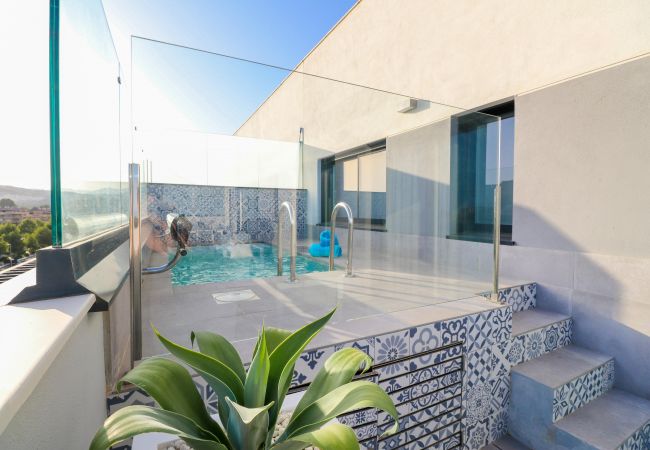 Апартаменты на La Cala de Mijas - Penthouse with Large Roof Terrace & Plunge Pool Апартаменты на La Cala de Mijas - Penthouse with Large Roof Terrace & Plunge Pool