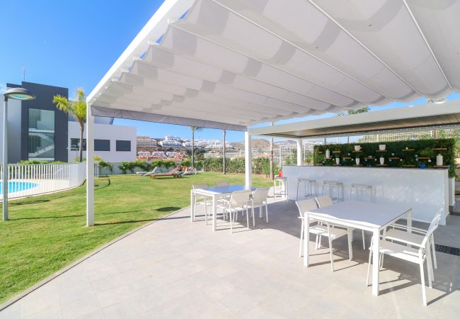 Апартаменты на La Cala de Mijas - Penthouse with Large Roof Terrace & Plunge Pool