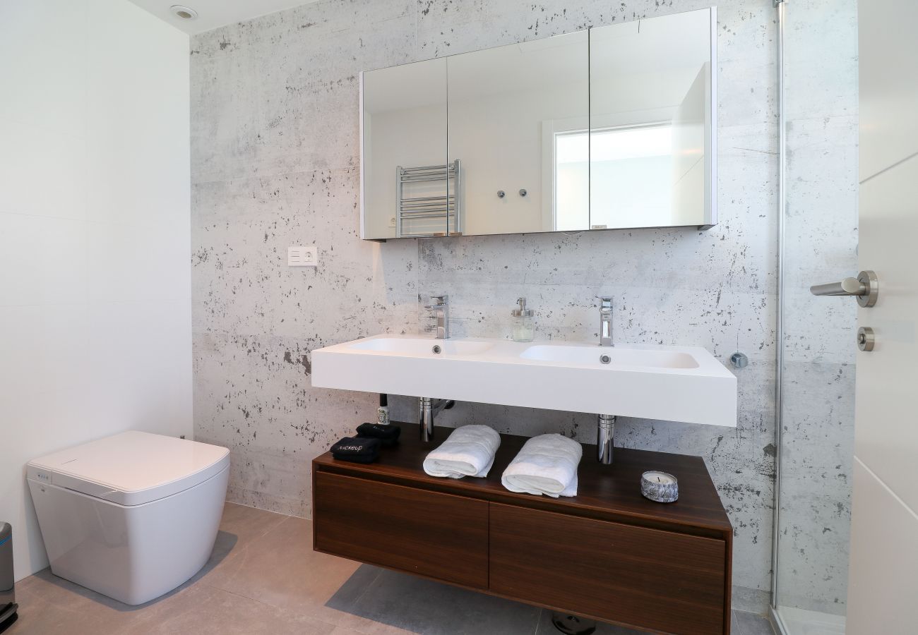 Апартаменты на La Cala de Mijas - Penthouse with Large Roof Terrace & Plunge Pool