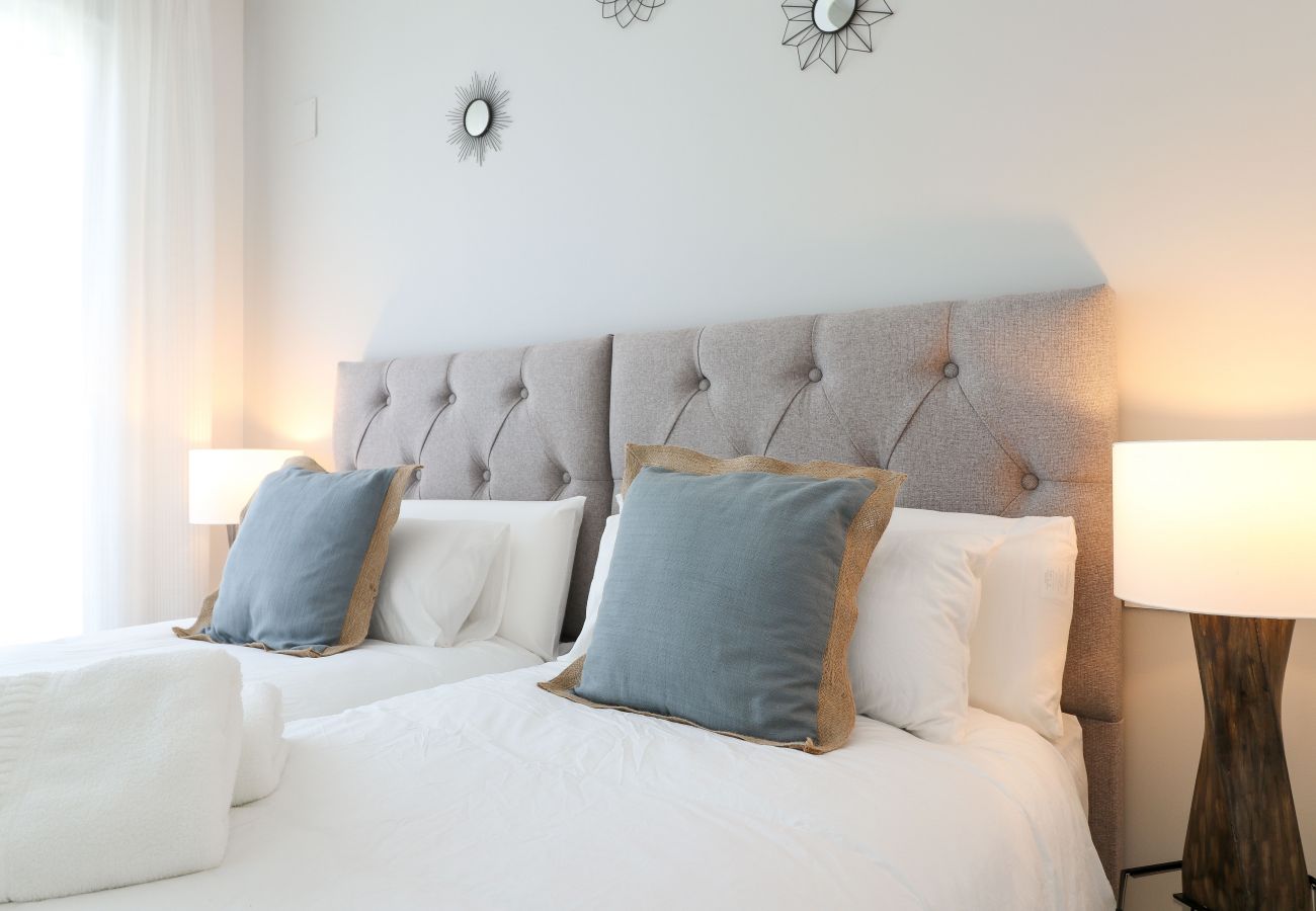 Апартаменты на La Cala de Mijas - Penthouse with Large Roof Terrace & Plunge Pool