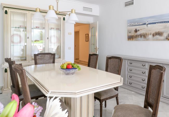 Апартаменты на Marbella - Bahia Real apartment with large terrace Апартаменты на Marbella - Bahia Real apartment with large terrace