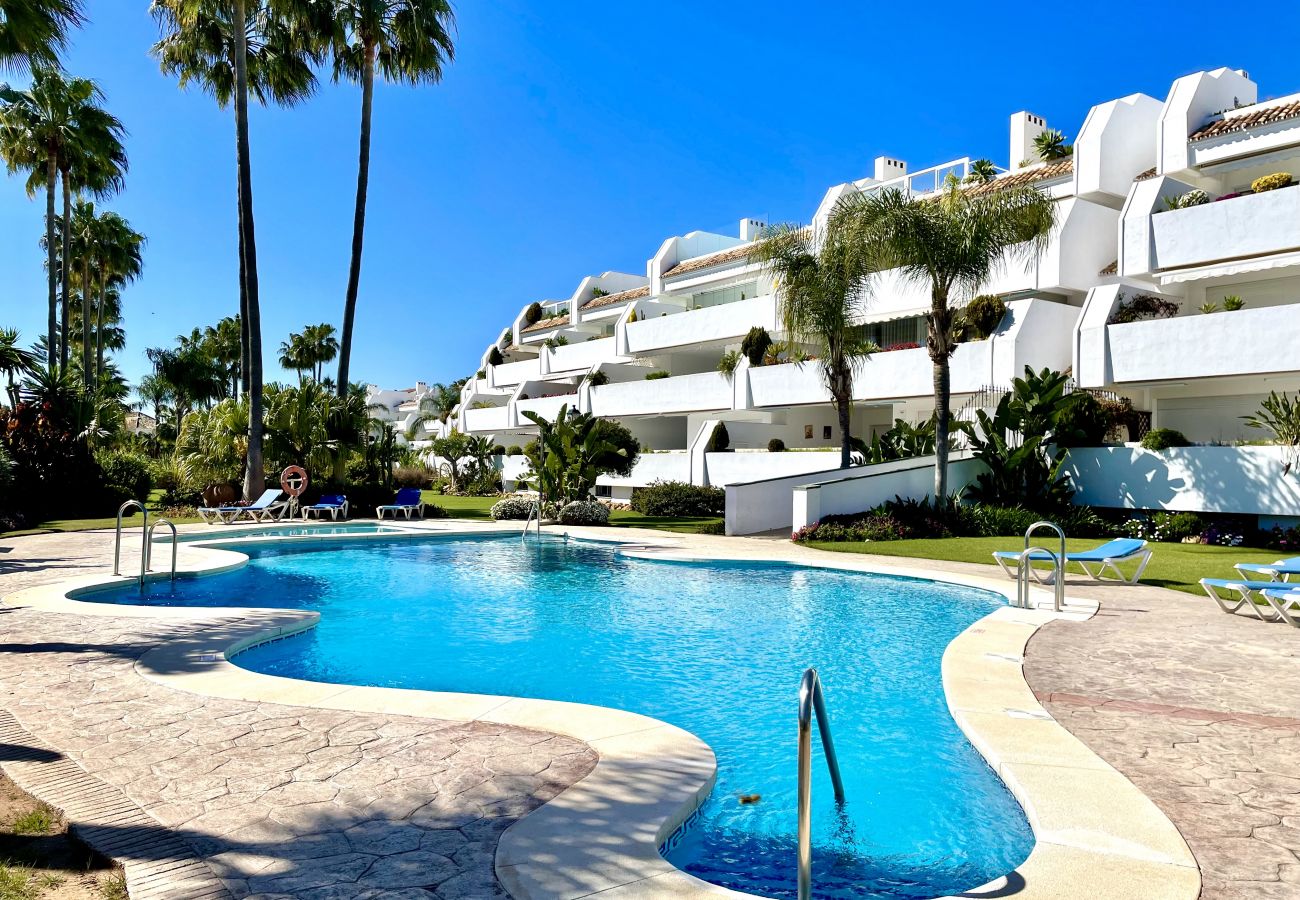 Апартаменты на Марбелья / Marbella - Bahia Real apartment with large terrace