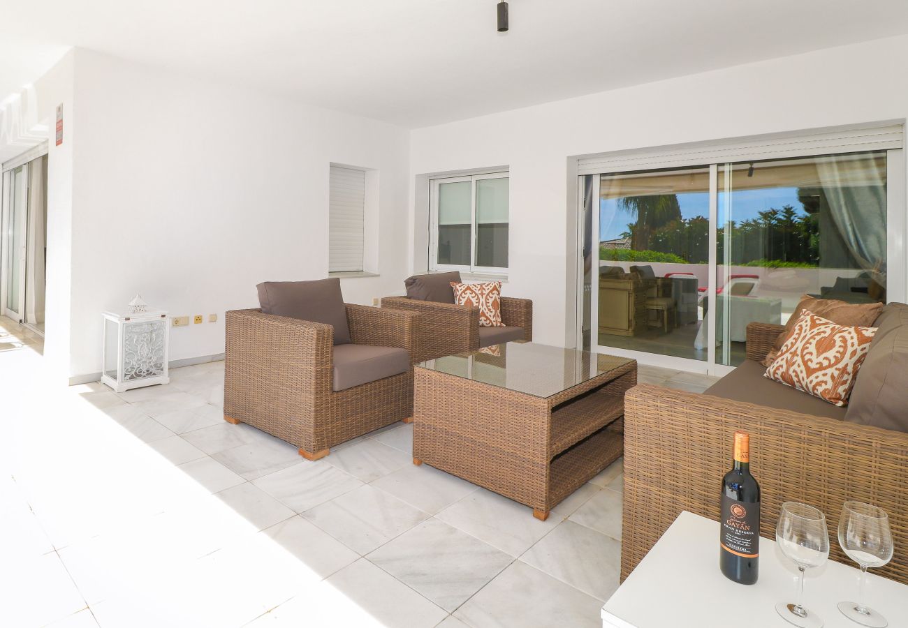 Апартаменты на Марбелья / Marbella - Bahia Real apartment with large terrace