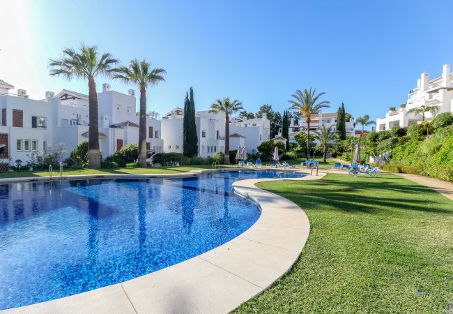 Апартаменты на Марбелья / Marbella - Los Monteros Palm Beach - apartment with garden