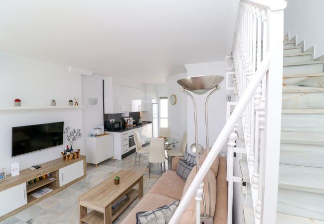 Таунхаус на Марбелья / Marbella - Superb townhouse with big sunny terrace