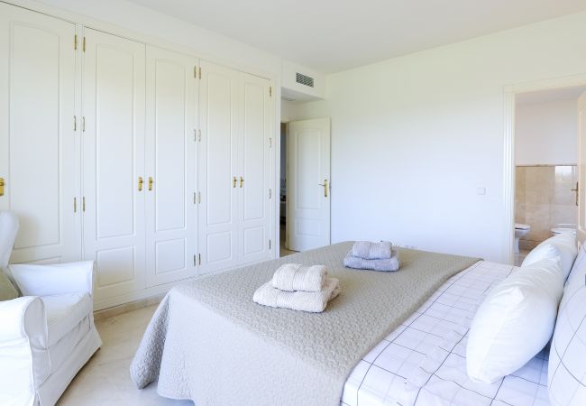 Апартаменты на Marbella - Beachfront with large garden  - Los Monteros Palm Beach Апартаменты на Marbella - Beachfront with large garden  - Los Monteros Palm Beach