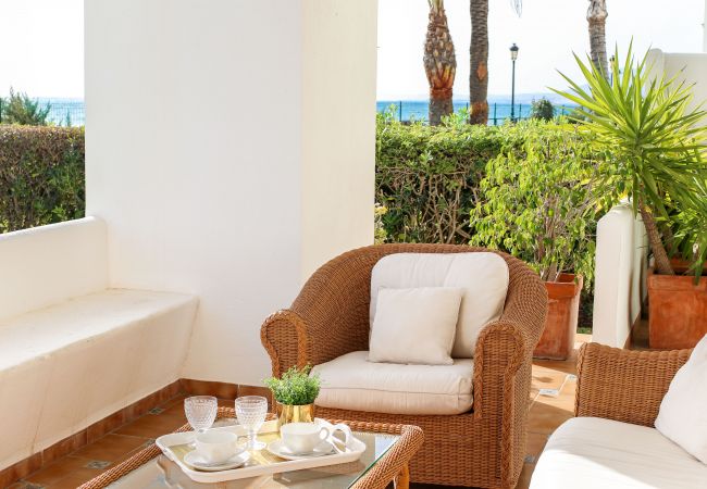 Апартаменты на Марбелья / Marbella - Beachfront Los Monteros Palm Beach