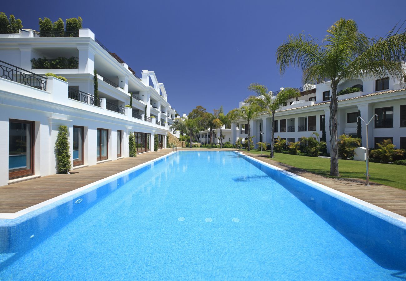 Апартаменты на Estepona - Doncella Beach luxury apartment