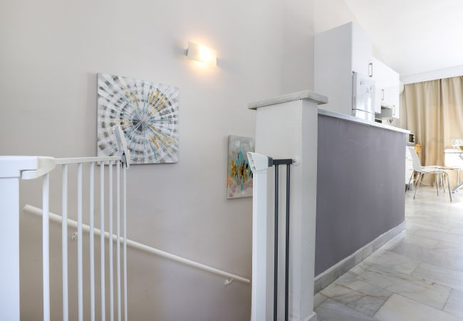 Апартаменты на Marbella - Modern and sunny duplex, BBQ, 3 terraces Апартаменты на Marbella - Modern and sunny duplex, BBQ, 3 terraces