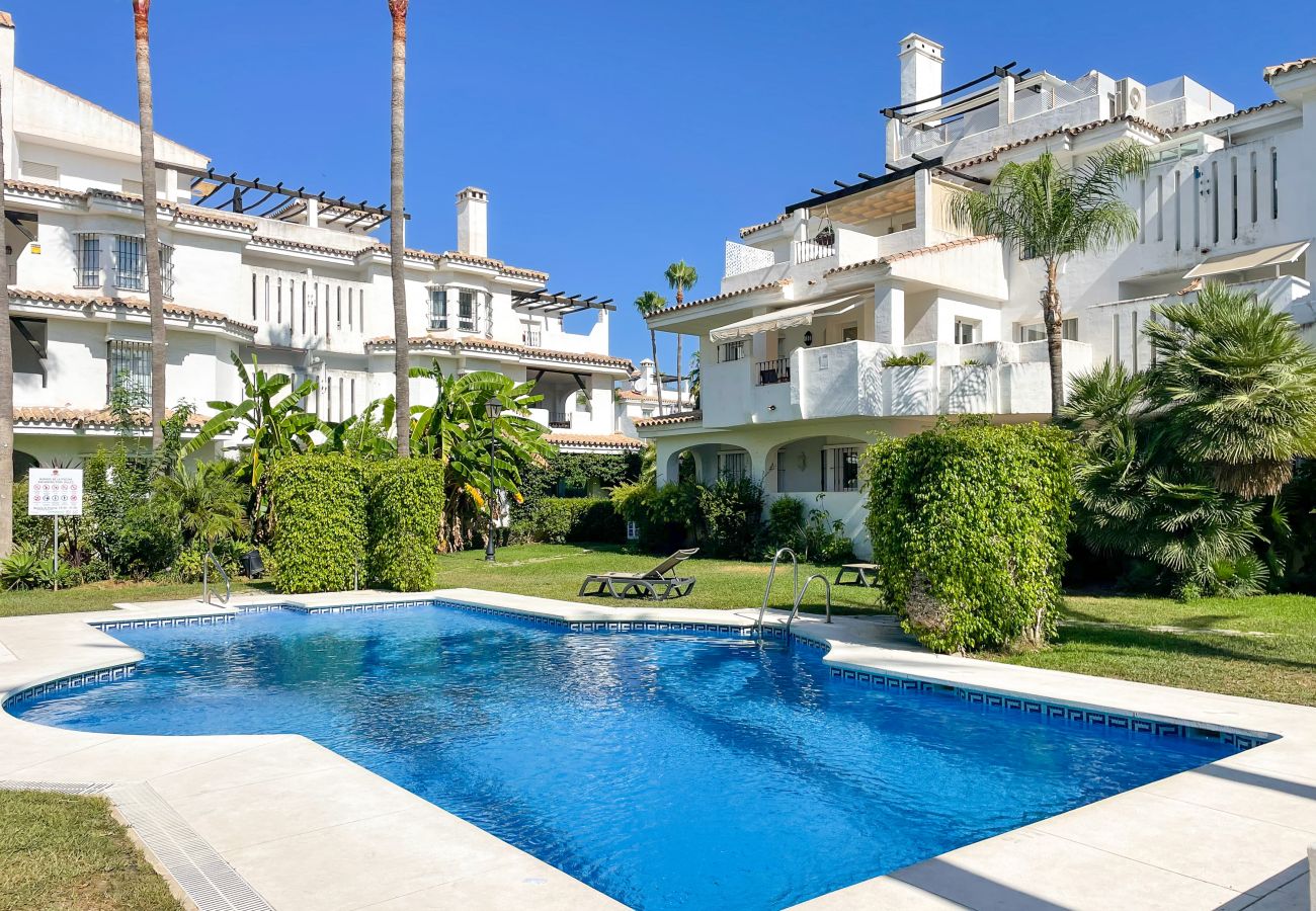 Апартаменты на Nueva andalucia - Los Naranjos / Puerto Banus apartment