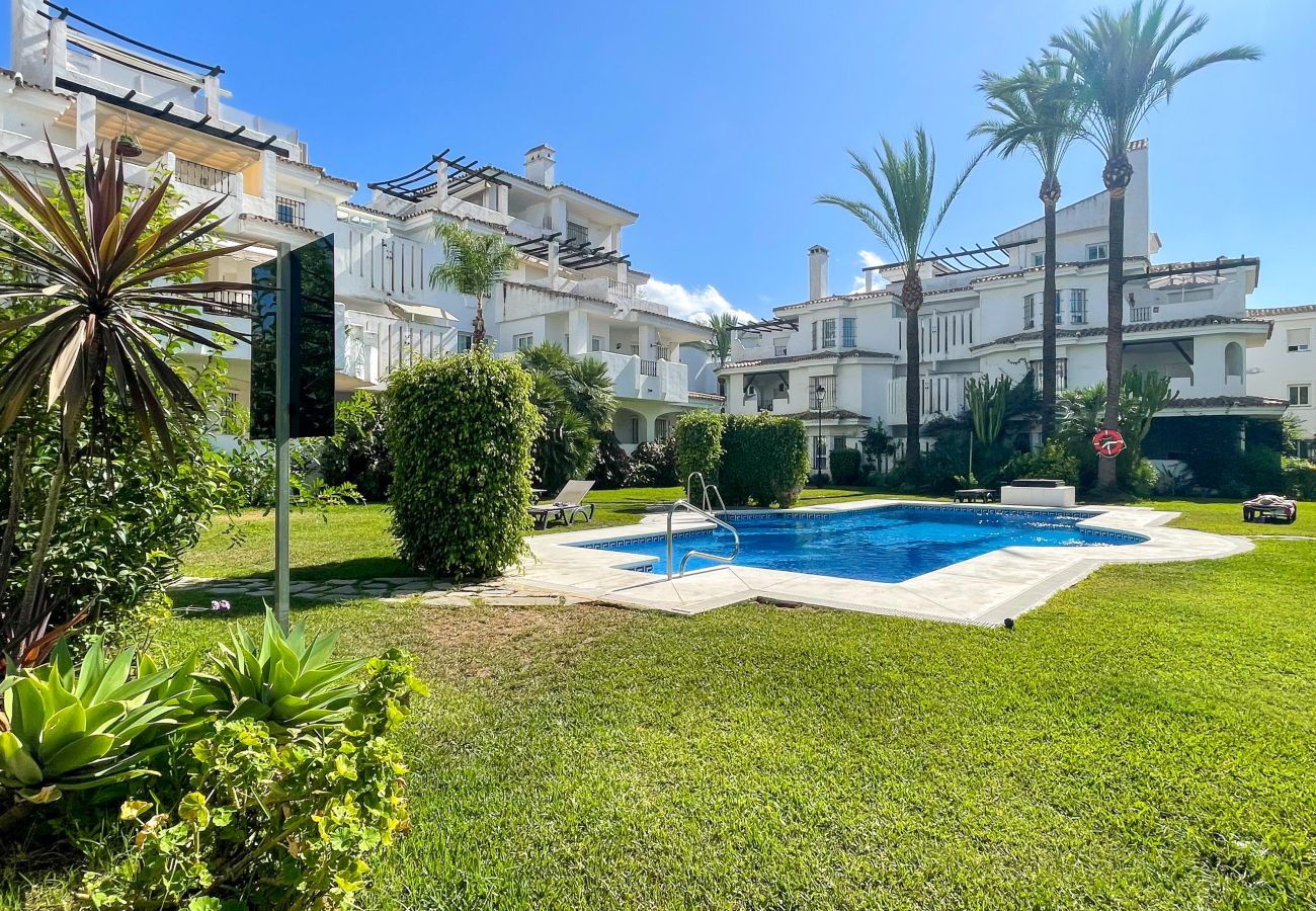 Апартаменты на Nueva andalucia - Los Naranjos / Puerto Banus apartment