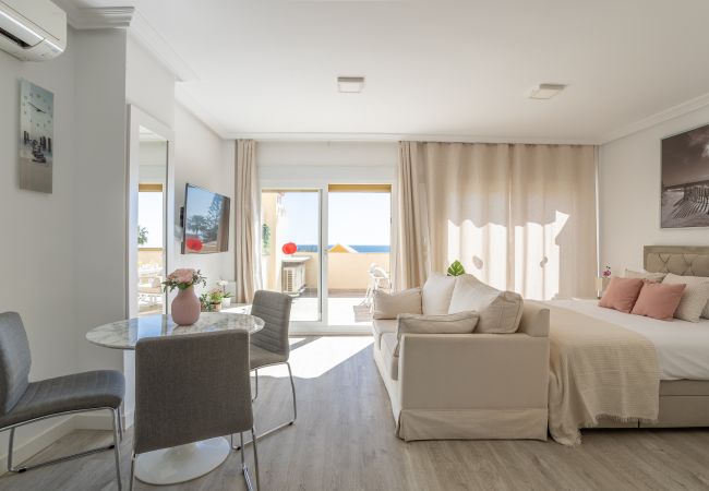 Апартаменты на Marbella - Romana Playa studio - beachfront complex Elviria Апартаменты на Marbella - Romana Playa studio - beachfront complex Elviria