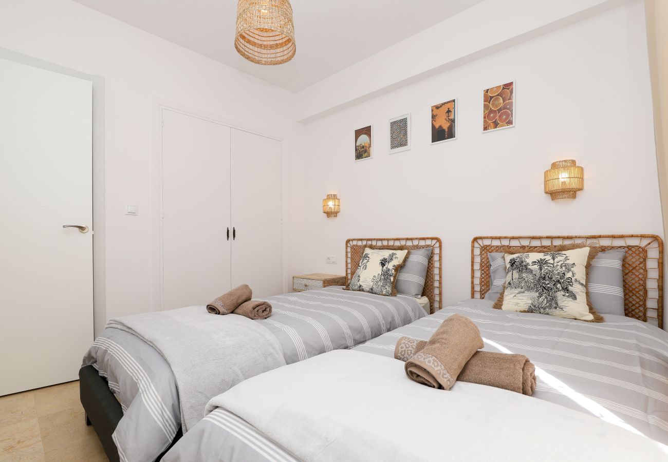 Апартаменты на Фуэнхирола / Fuengirola - Camelia apartment - Fuengirola centre, beach 250m