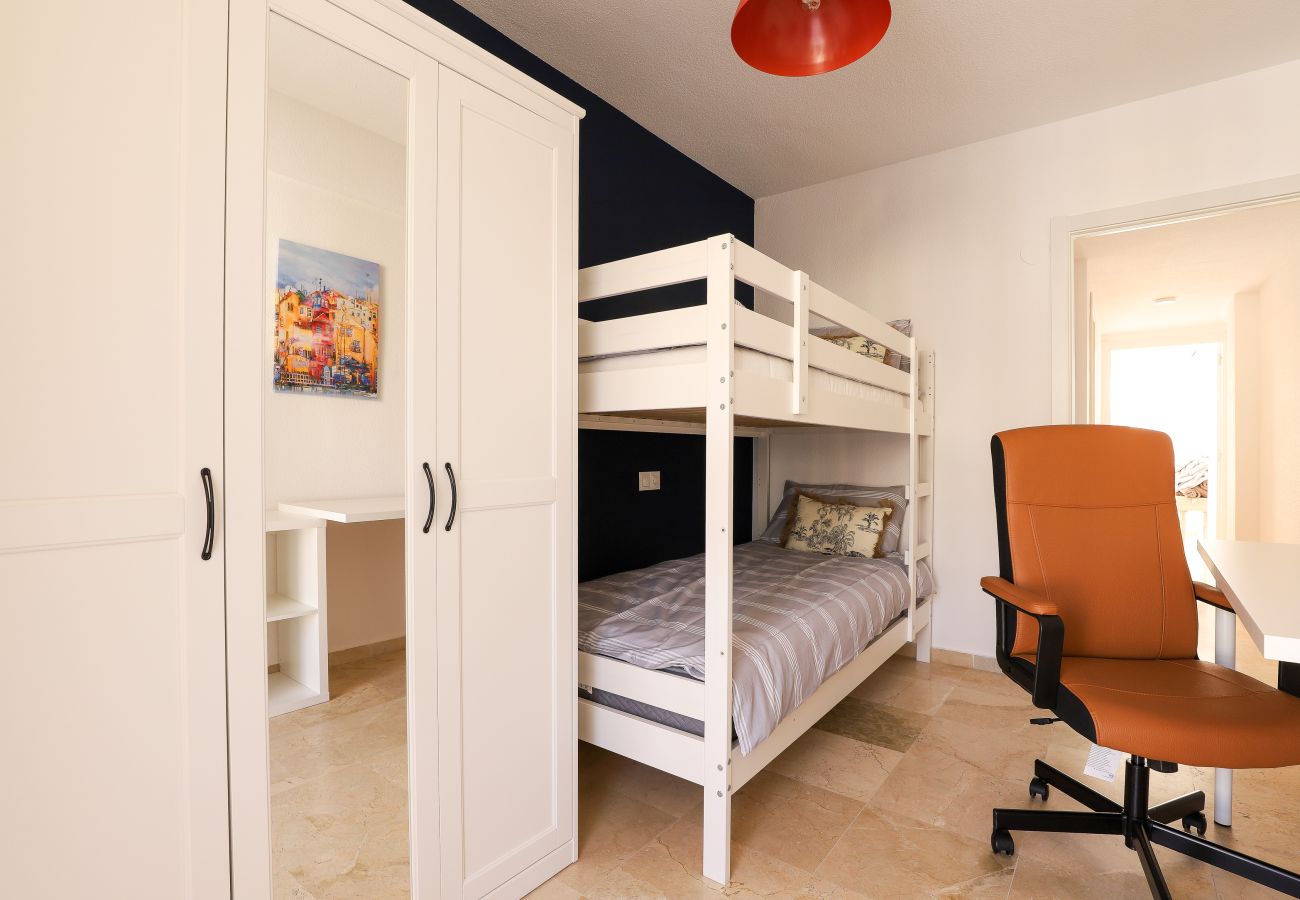 Апартаменты на Фуэнхирола / Fuengirola - Camelia apartment - Fuengirola centre, beach 250m
