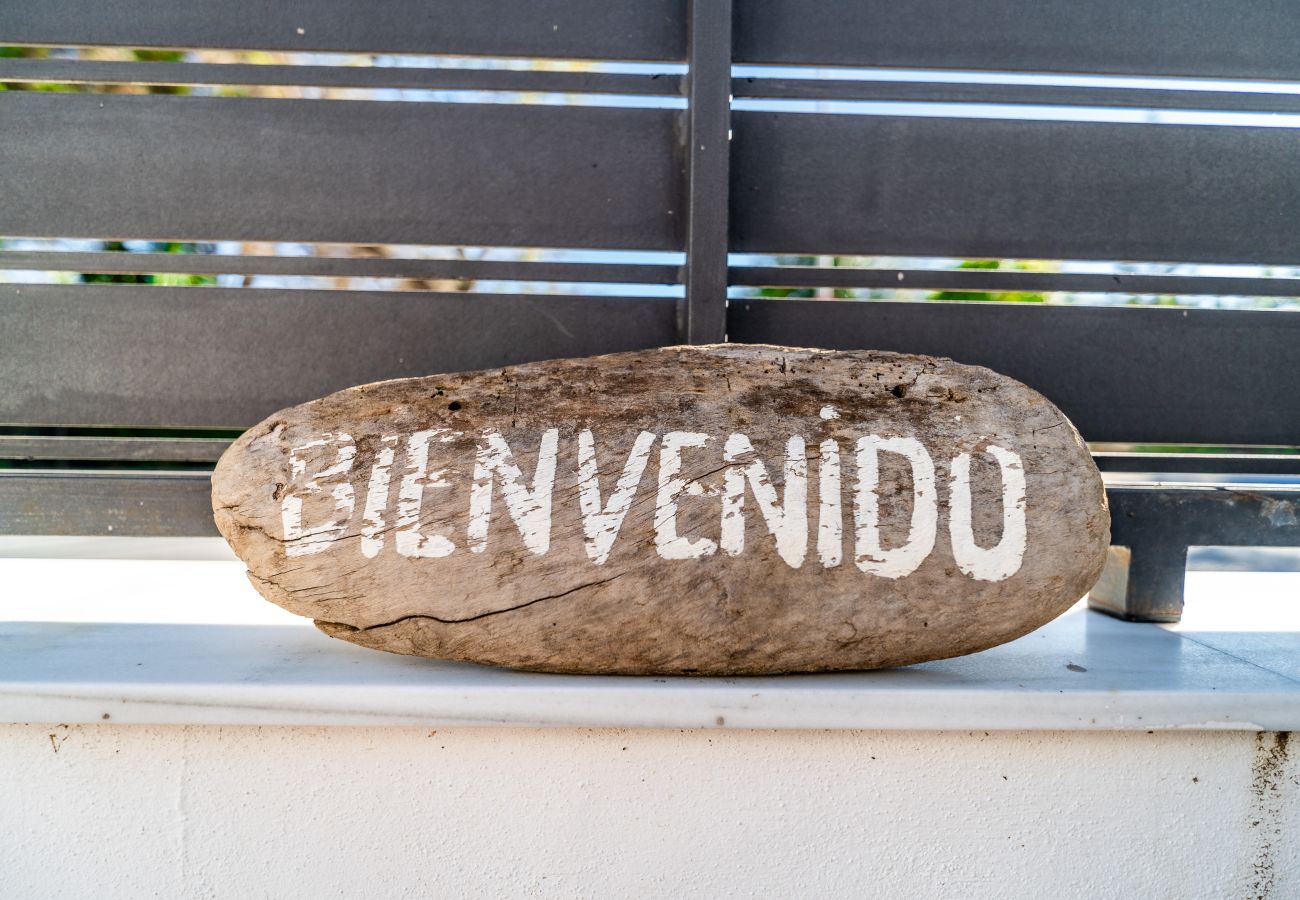 Таунхаус на Марбелья / Marbella - Sunny Marbella Townhouse with Terraces, Pool & Hotel Amenities