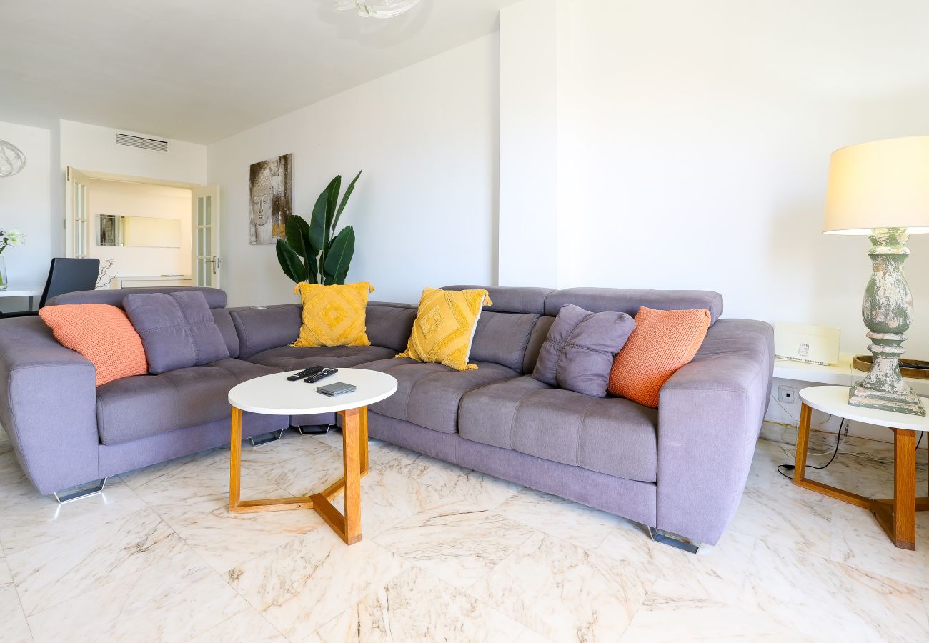 Апартаменты на La Cala de Mijas - 3-Bedroom Apartment with Panoramic Sea Views | La Cala de Mijas